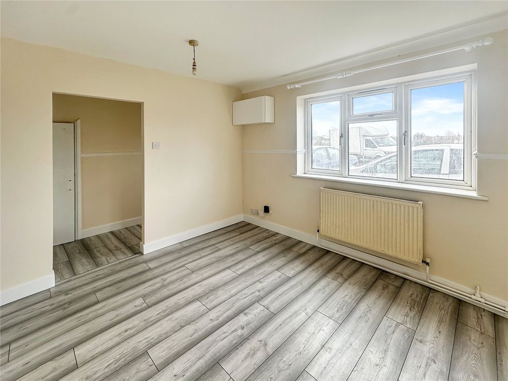 Property photo 1 of 4 Picture No. 02