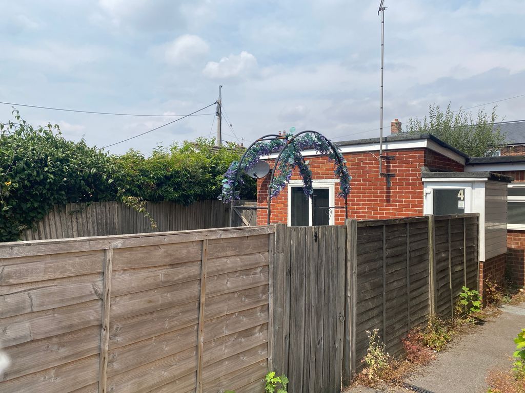 Property photo 3 of 7