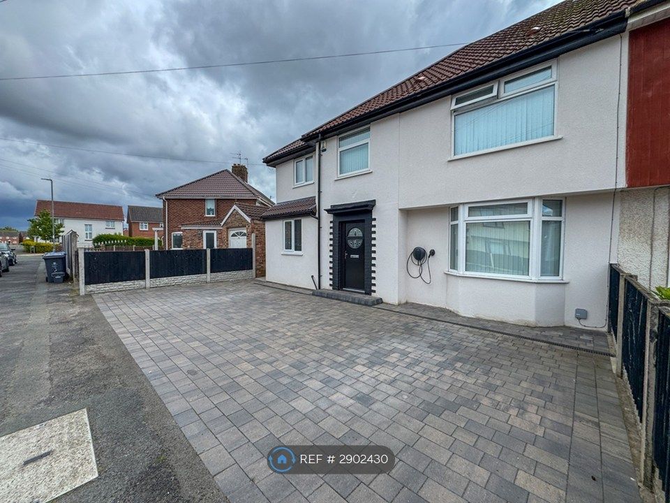 Property photo 2 of 35