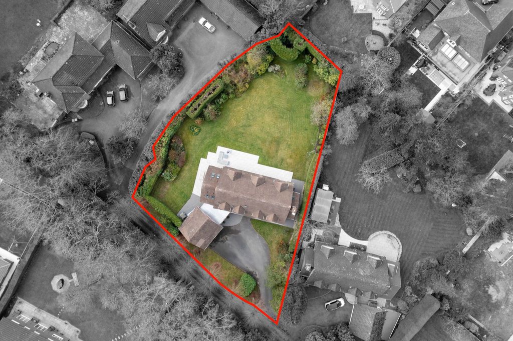 Property photo 2 of 22