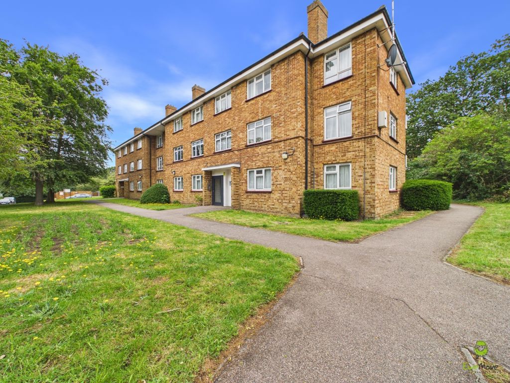 Property photo 1 of 10 Presented By Kevin At Ewemove Abbey Wood And Belve