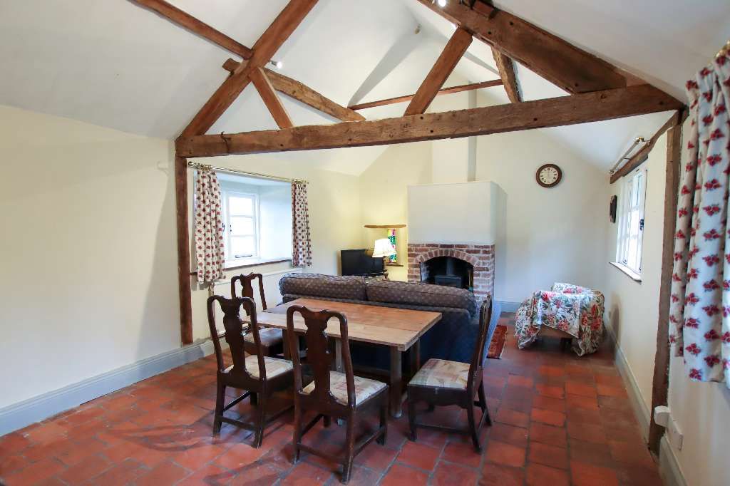 Property photo 3 of 11