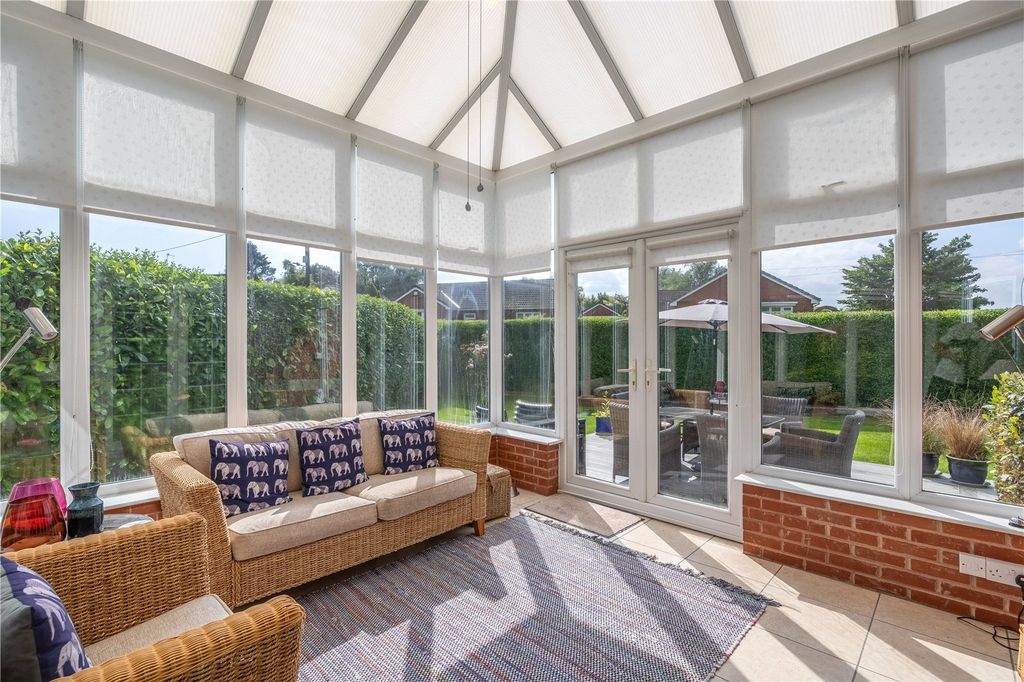 Property photo 2 of 46 Picture No. 10