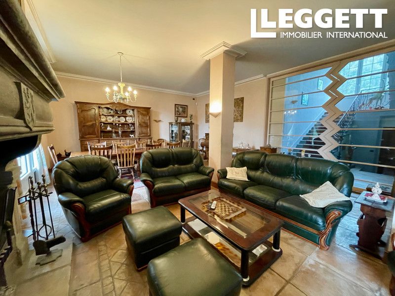 Property photo 2 of 10
