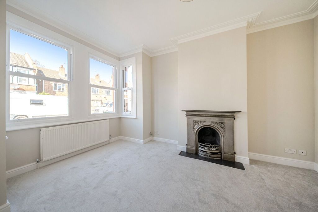 Property photo 2 of 11 Living Room