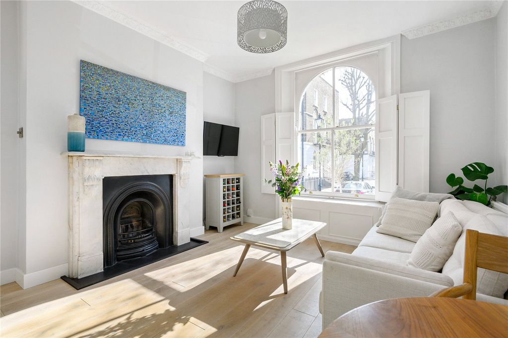 Property photo 3 of 15 Reception Room