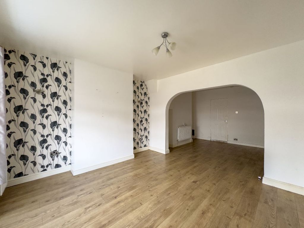 Property photo 3 of 10 Image 3