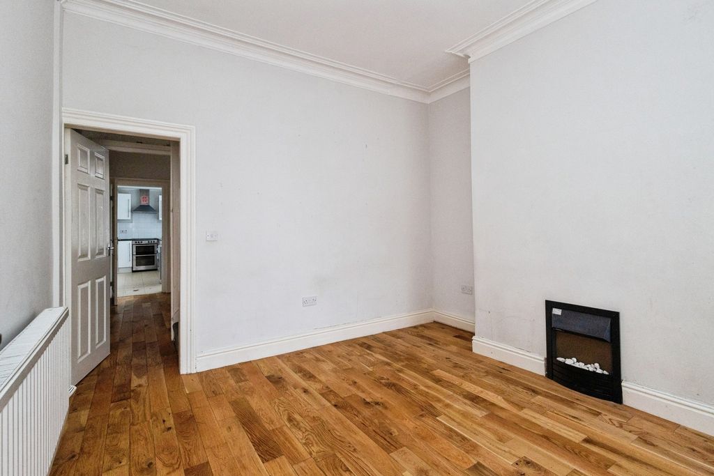 Property photo 2 of 15 Living Room