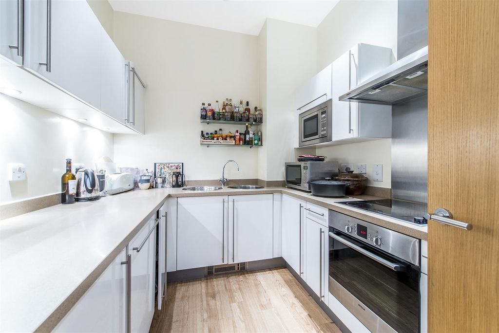 Property photo 2 of 13 Kitchen