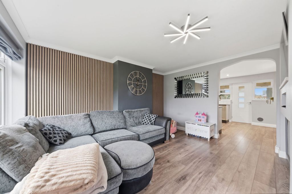 Property photo 1 of 26