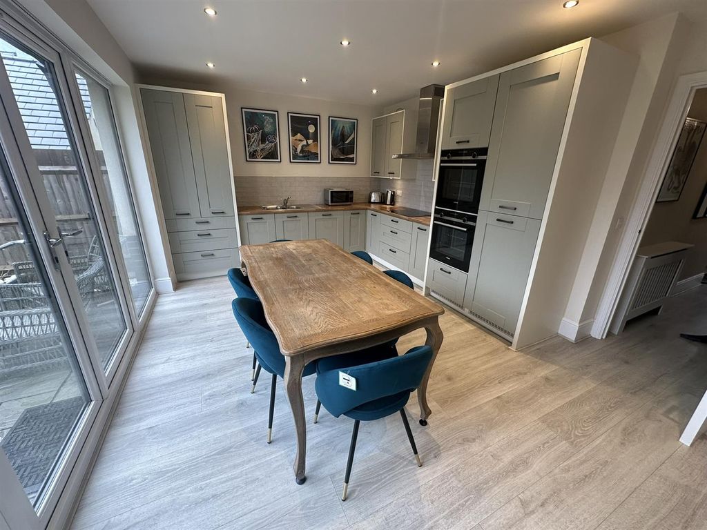 Property photo 2 of 12 Img_4489.Jpeg