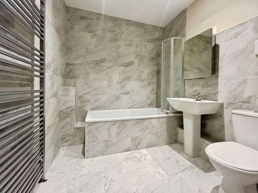 Property photo 3 of 8 Bathroom