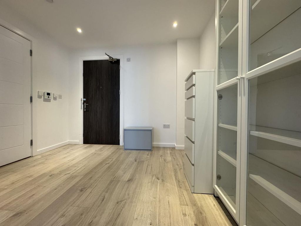 Property photo 2 of 9 2
