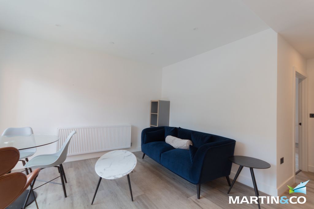 Property photo 2 of 21 2