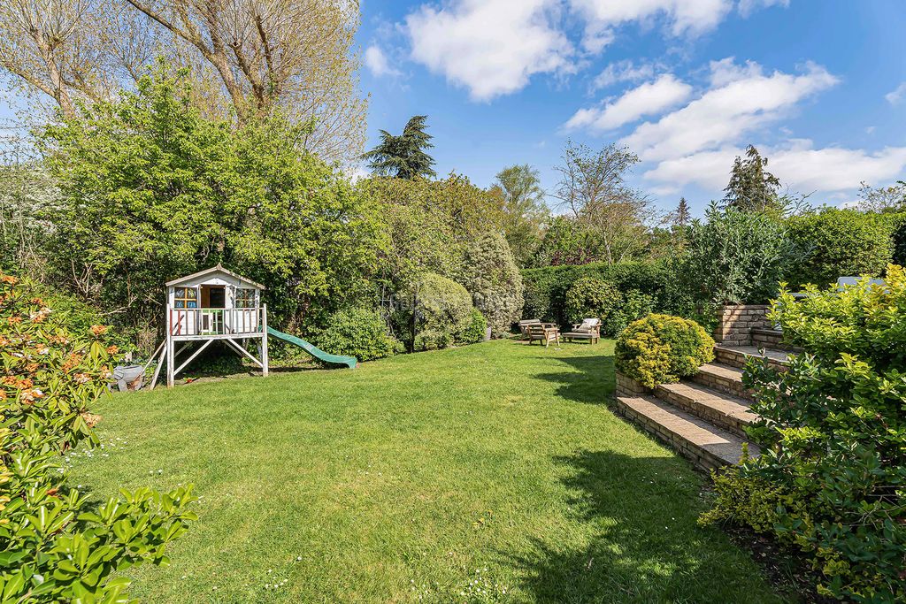 Property photo 3 of 24