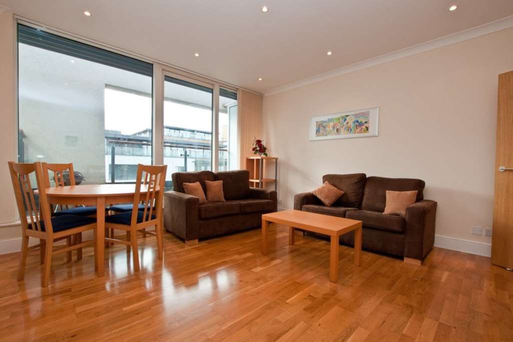 Property photo 2 of 3