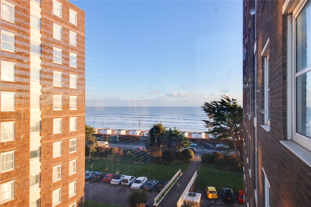 Property photo 3 of 12 Picture No. 11