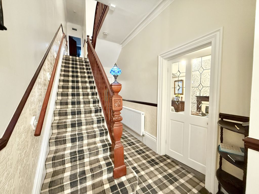 Property photo 3 of 25 Img_4084