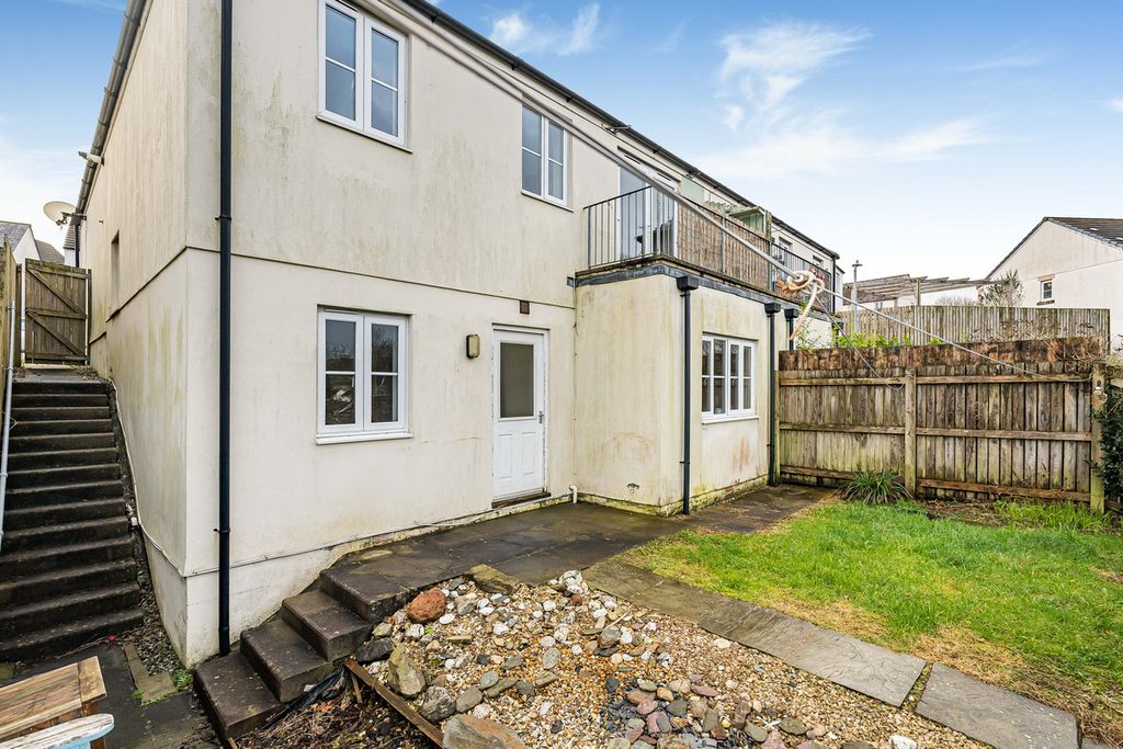 Property photo 2 of 22