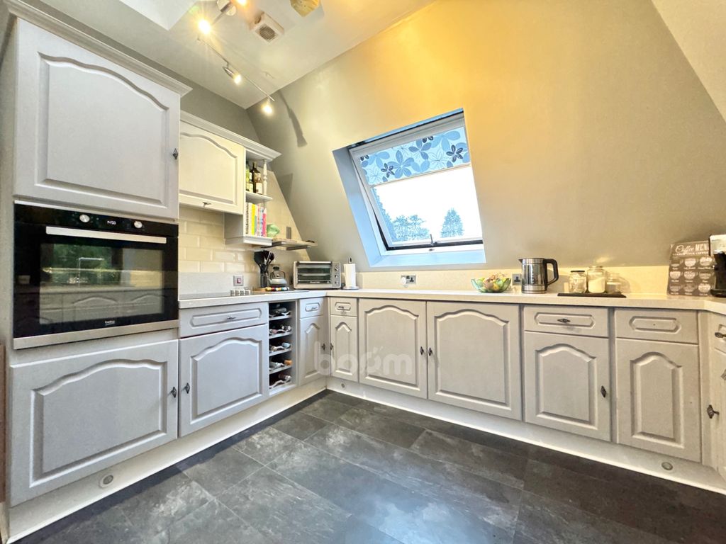 Property photo 3 of 25 Img_4750