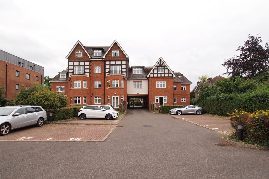 Property photo 2 of 13