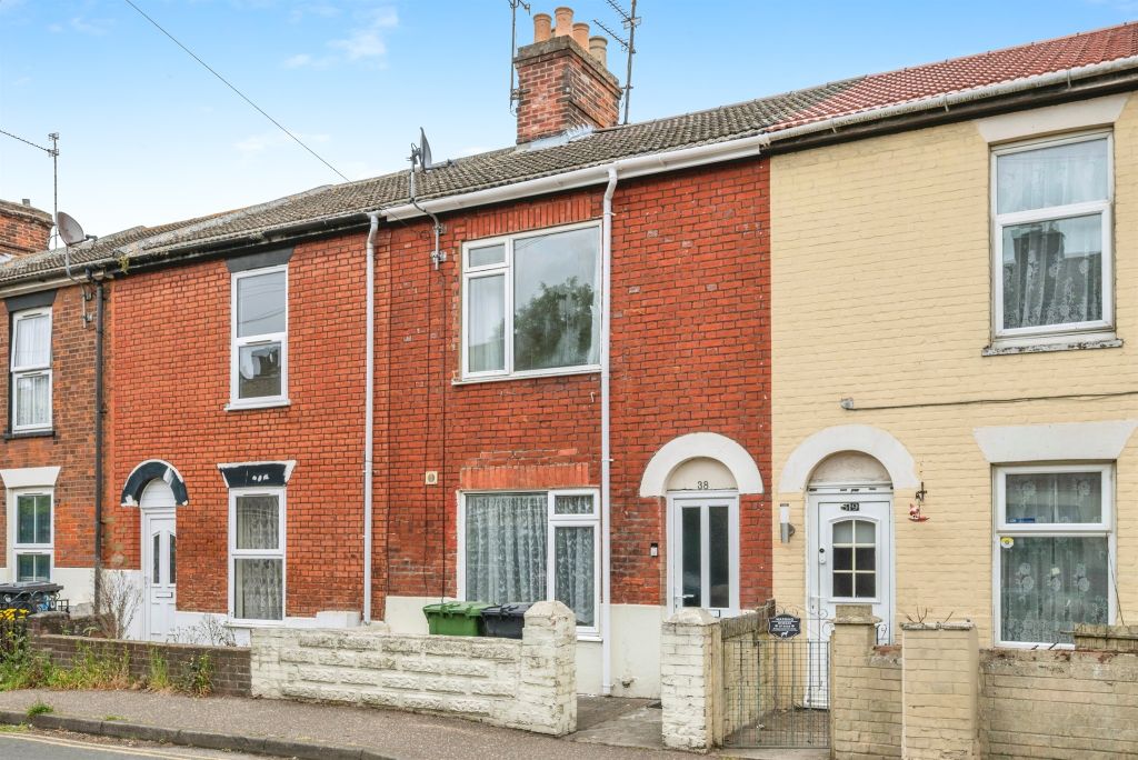 Property photo 2 of 17