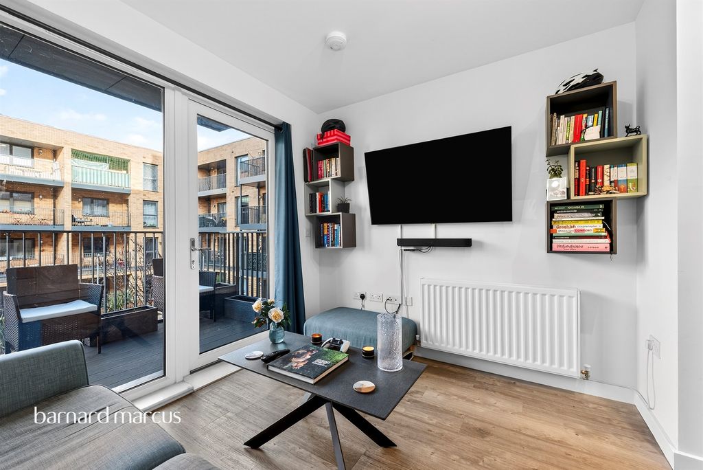 Property photo 2 of 9