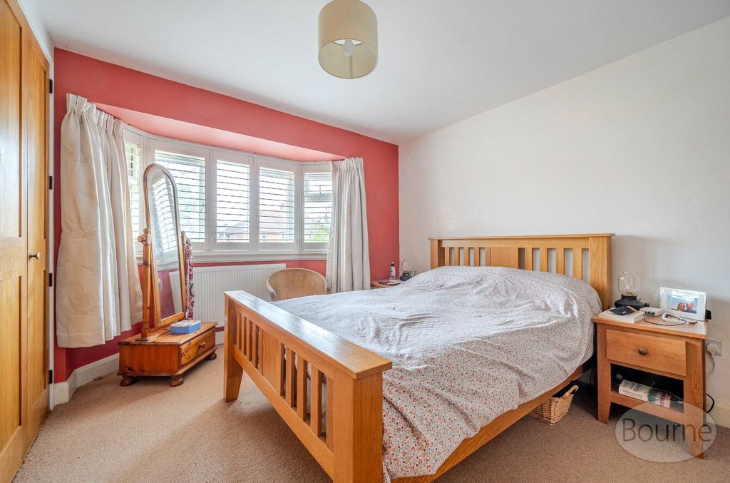 Additional image 19 of 5 bed detached house for salePulens Crescent, Petersfield, Hampshire GU31
