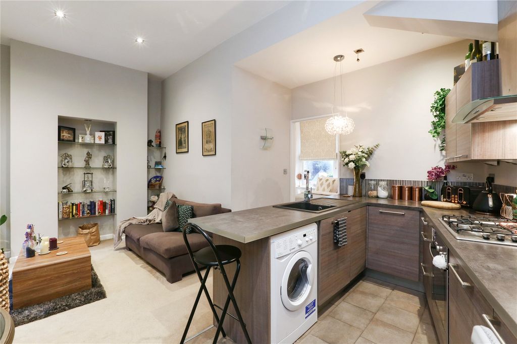 Property photo 2 of 14 Picture No. 02