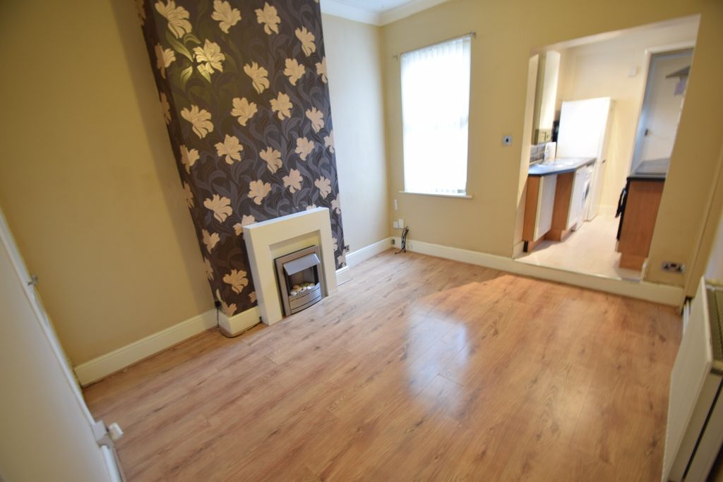 Property photo 2 of 8 2858122