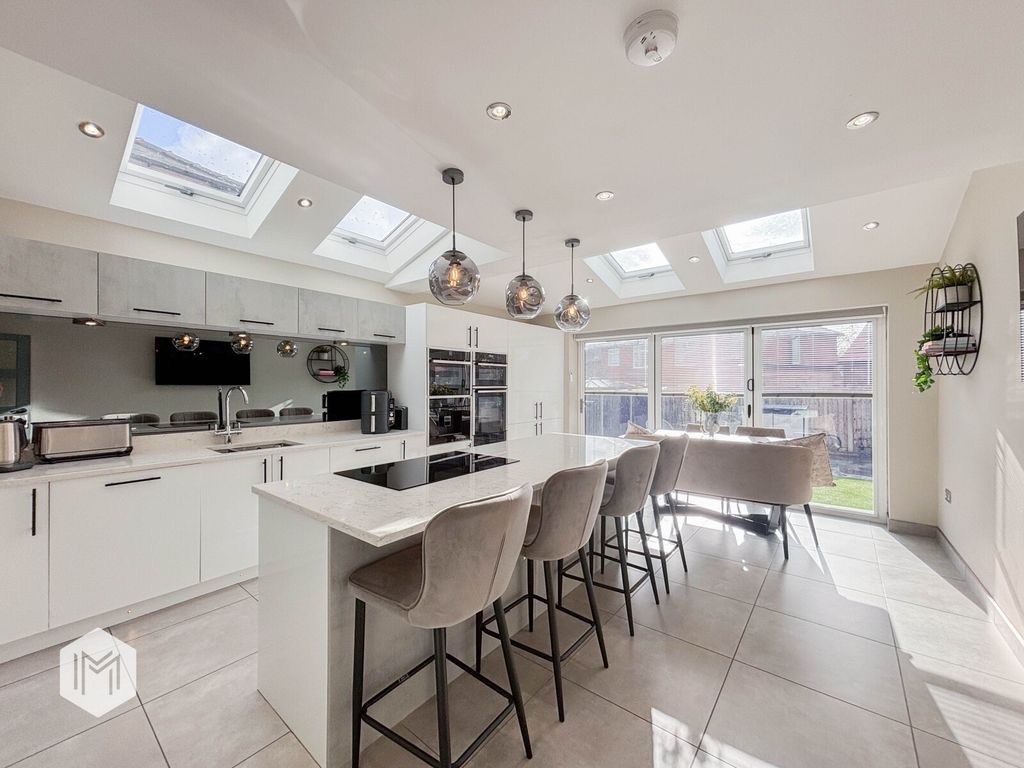 Property photo 2 of 29 Picture No. 32