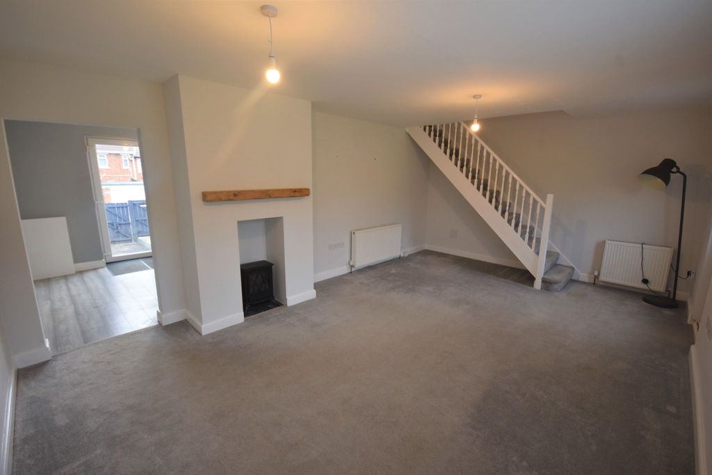 Property photo 2 of 18 Photograph 2