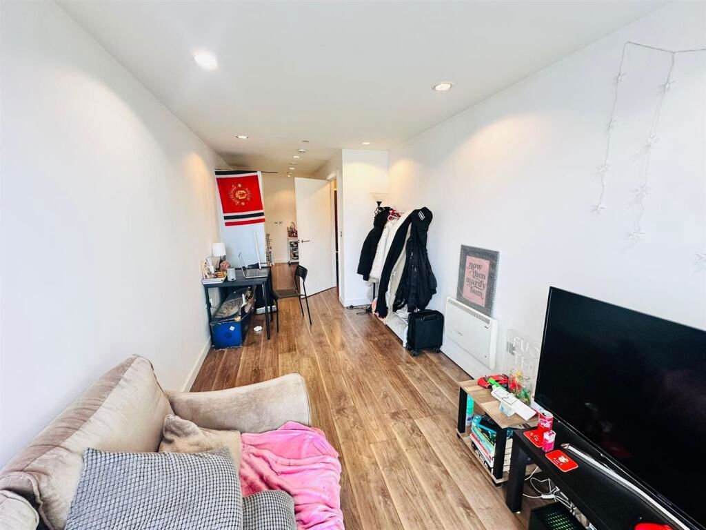 Property photo 3 of 9