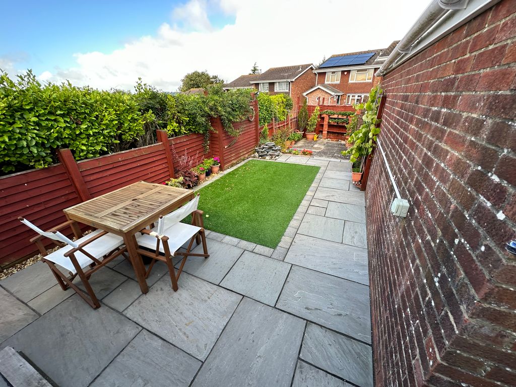 Property photo 2 of 16