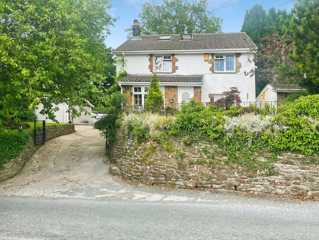 Property photo 1 of 26