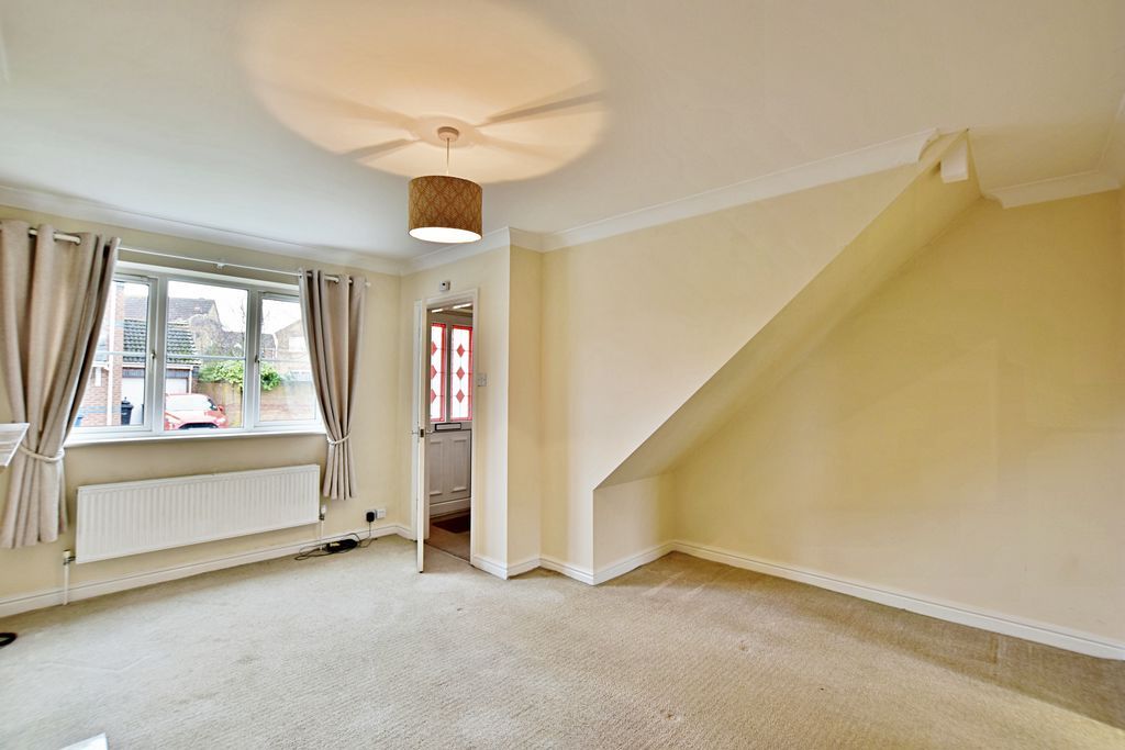 Property photo 3 of 16 Photo 7