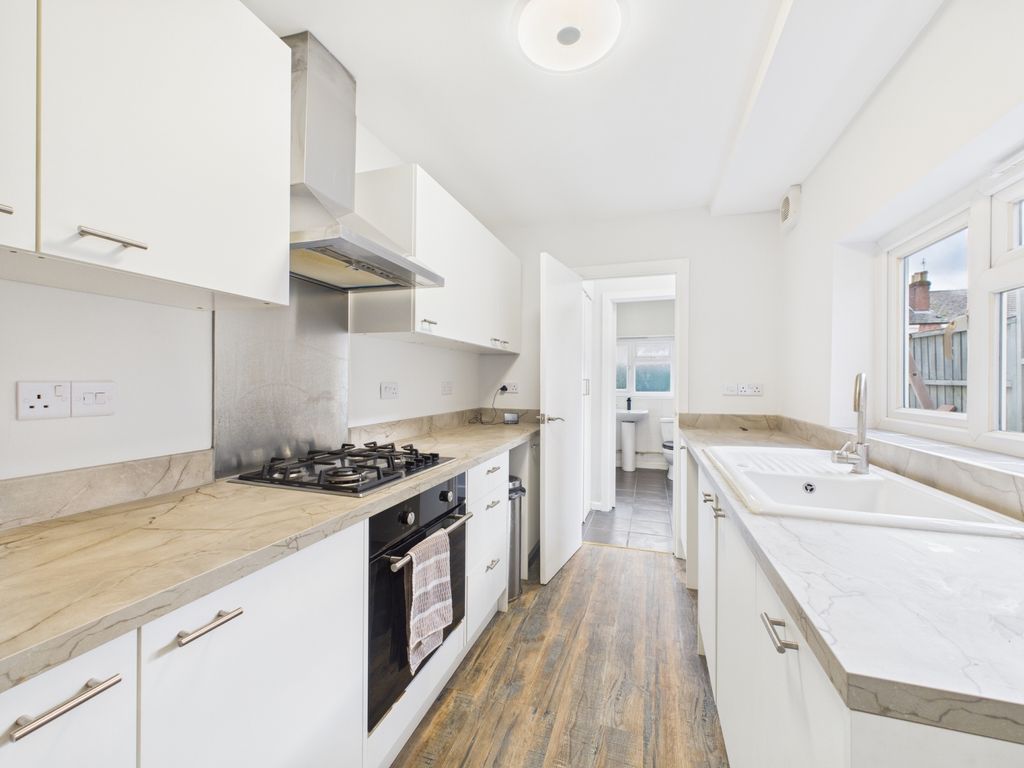 Property photo 3 of 7 Cam03062G0-Pr0214-Still003