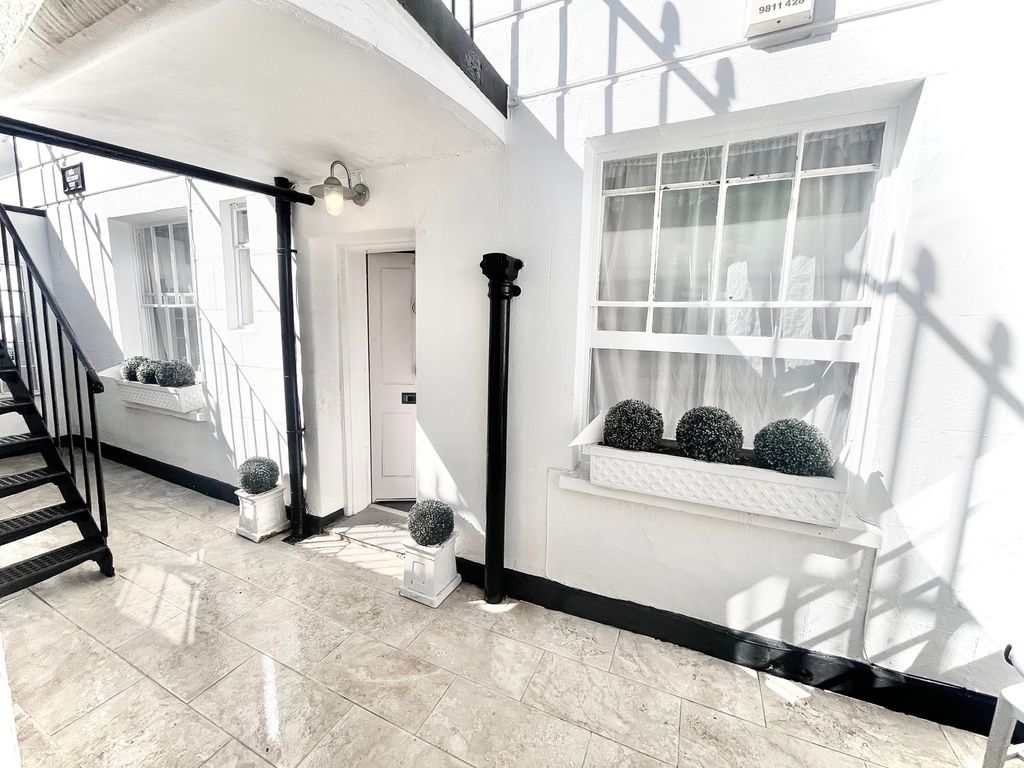 Property photo 1 of 49
