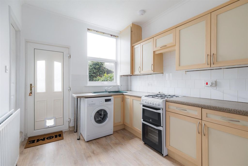 Property photo 2 of 16 Untitled (8 Of 17).Jpg