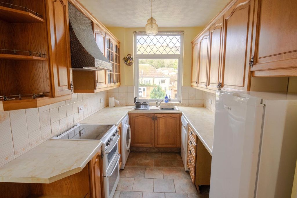 Property photo 3 of 24 Picture No. 11