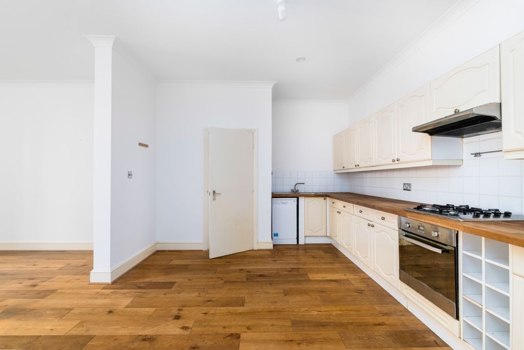 Property photo 2 of 15 F1_414_Galton_Hou...