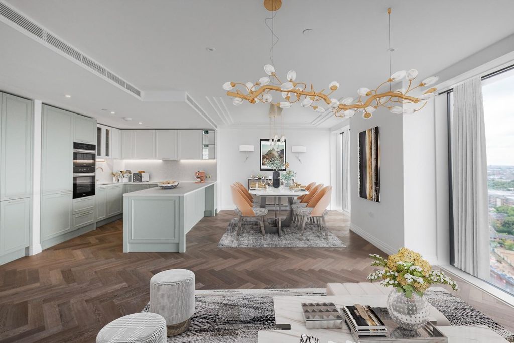 Property photo 2 of 21 Lounge - Dining