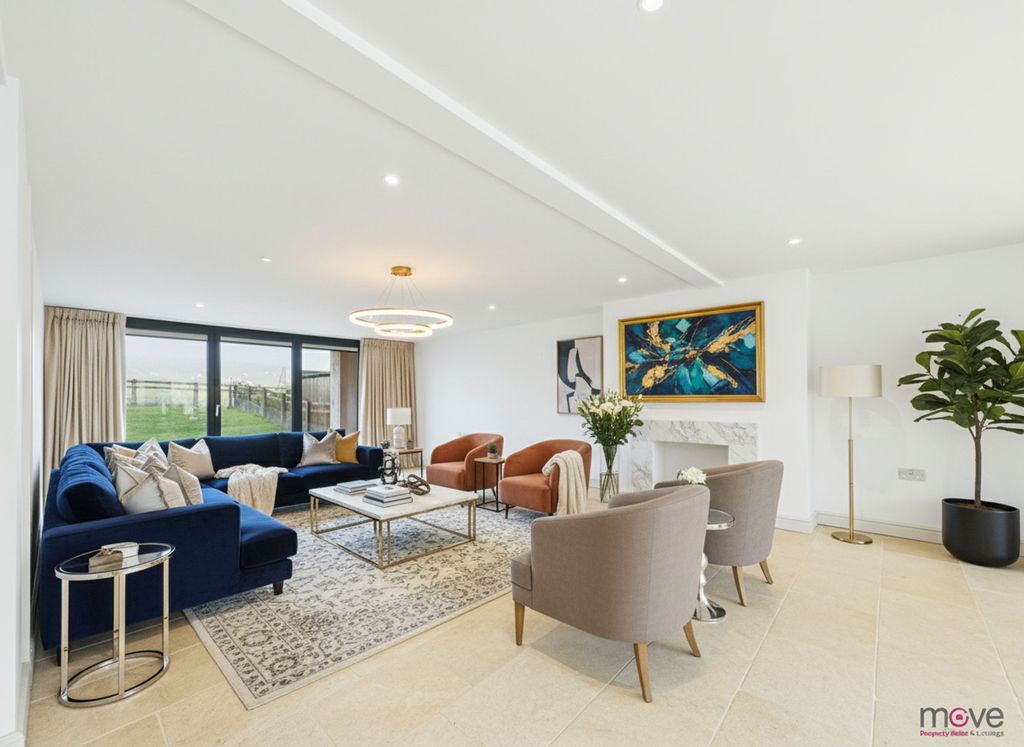 Property photo 3 of 23