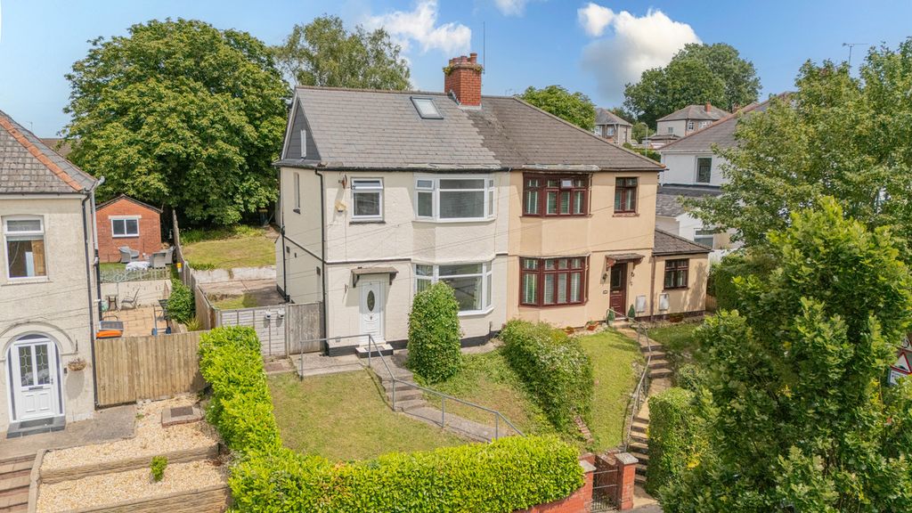 Property photo 1 of 32