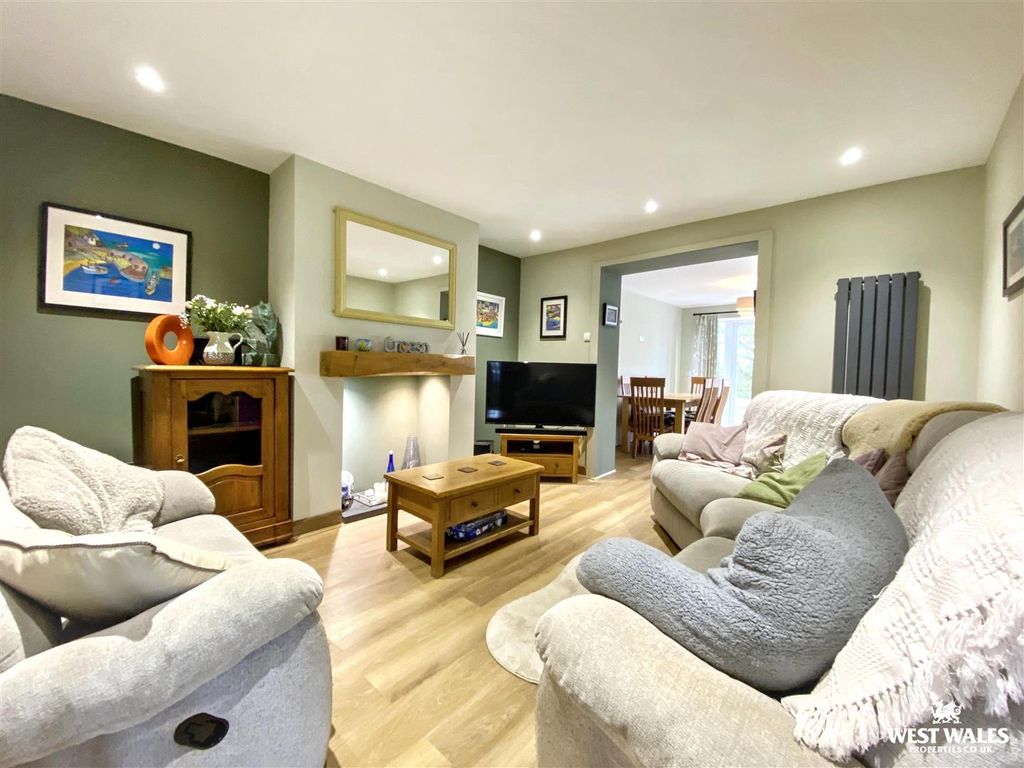 Property photo 2 of 24 Img_8086.Jpg