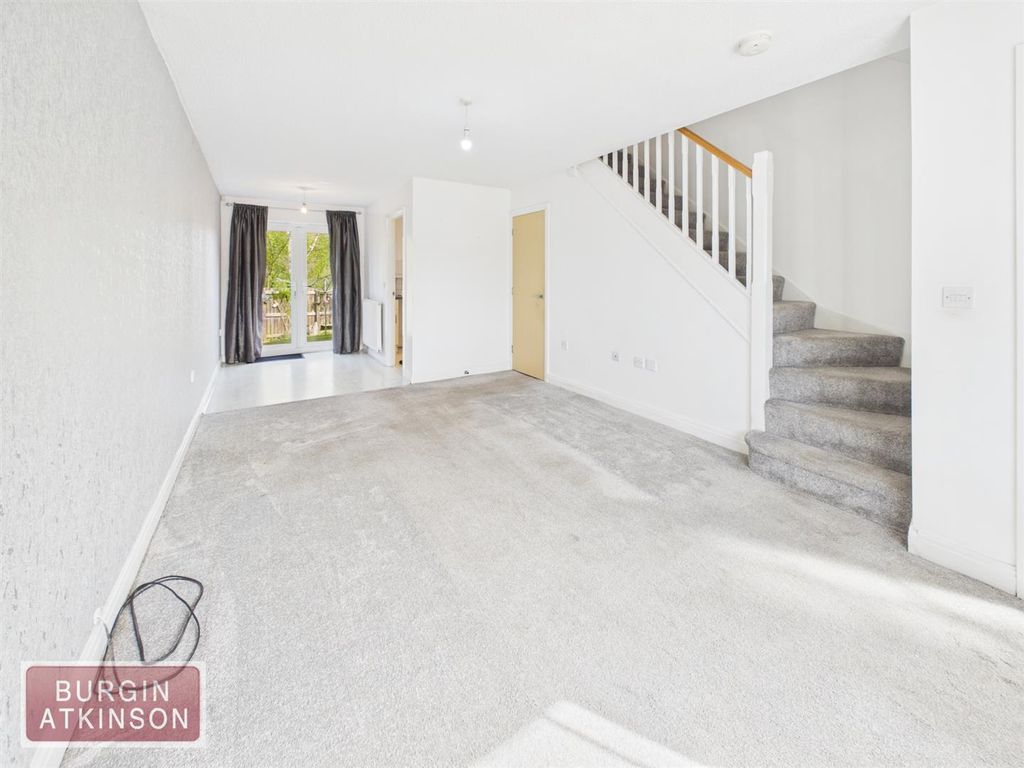 Property photo 3 of 23 Cam01619G0-Pr0200-Still011.Jpg