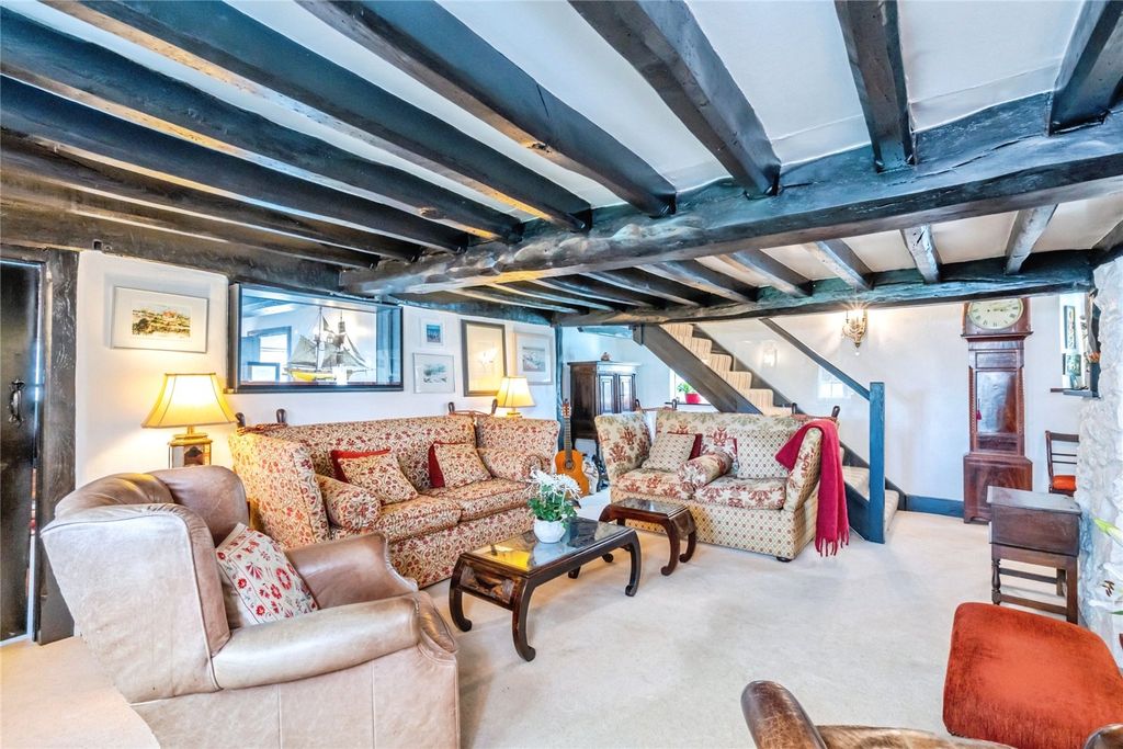 Property photo 2 of 27 Picture No. 30