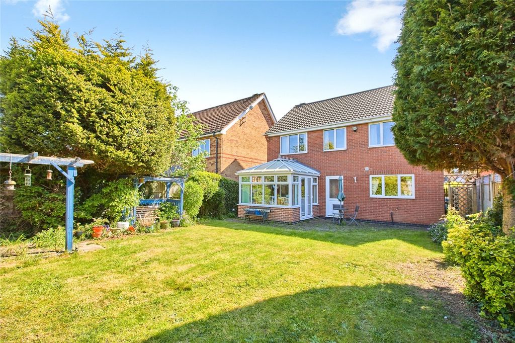 Property photo 2 of 25 Picture No. 67