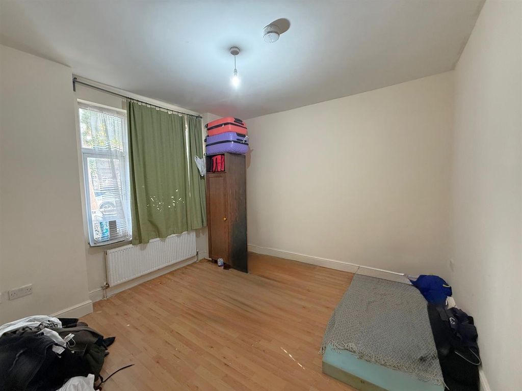 Property photo 3 of 12 Img_8076.Jpeg