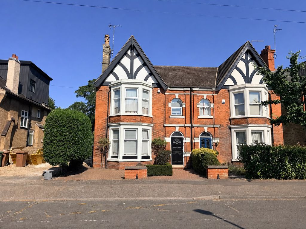 Property photo 1 of 1